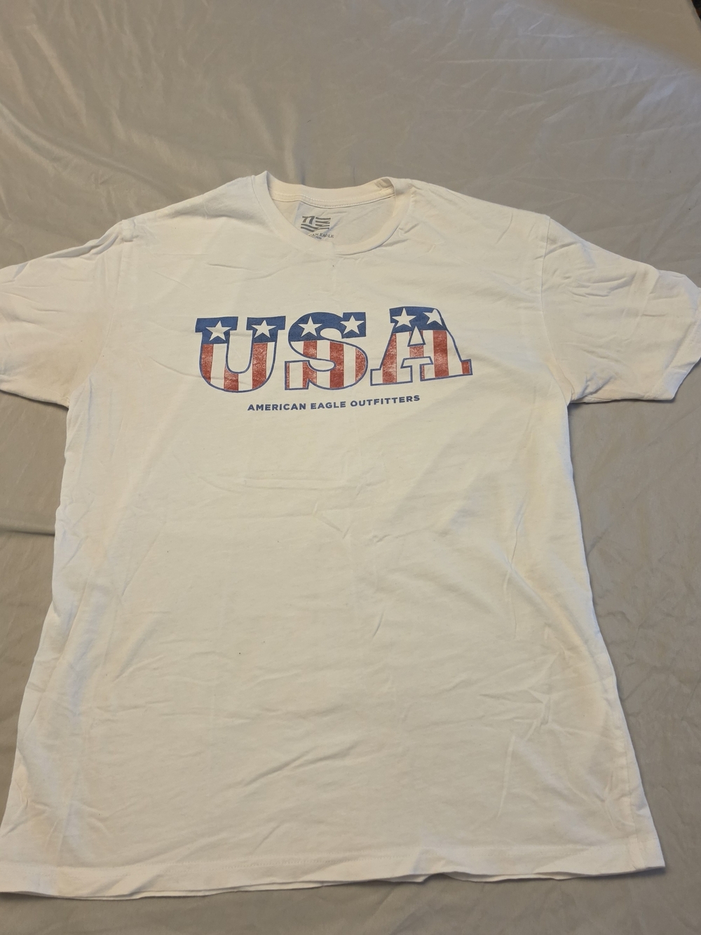 American Eagle Outfitters White T‑Shirt with Red & Blue USA Graphic